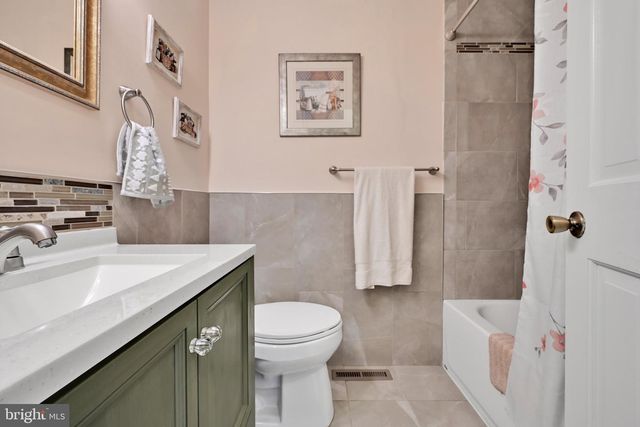 127 FREEDOM VALLEY CIR, Coatesville, PA 19320