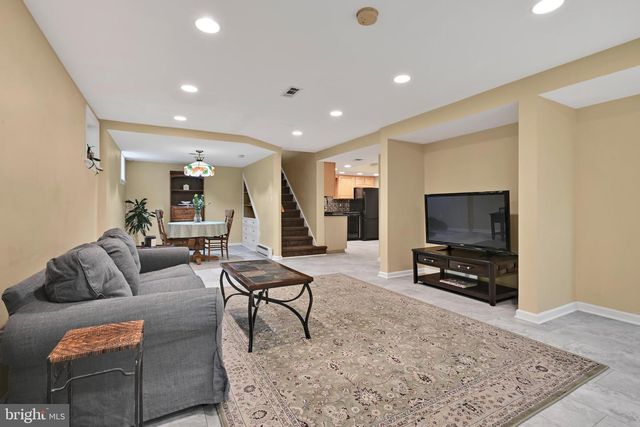 127 FREEDOM VALLEY CIR, Coatesville, PA 19320