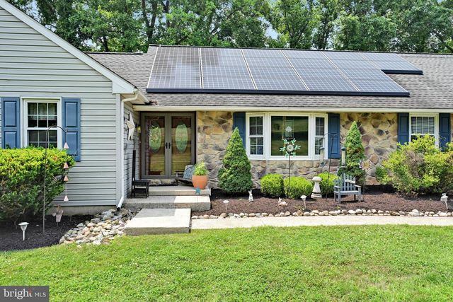 127 FREEDOM VALLEY CIR, Coatesville, PA 19320