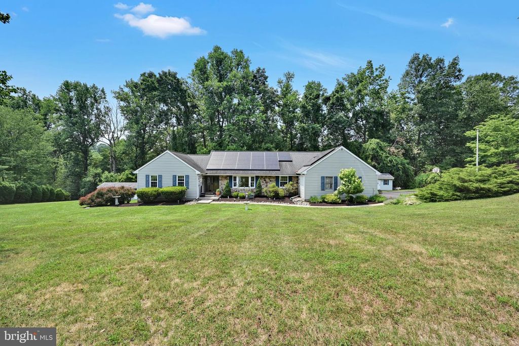 127 FREEDOM VALLEY CIR, Coatesville, PA 19320