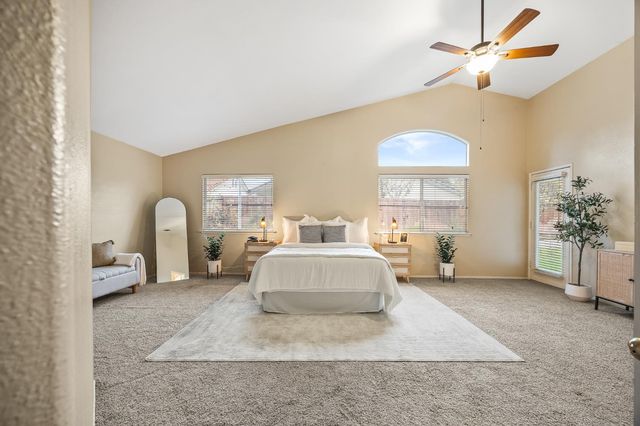 5680 W Parr Avenue, Fresno, CA 93722