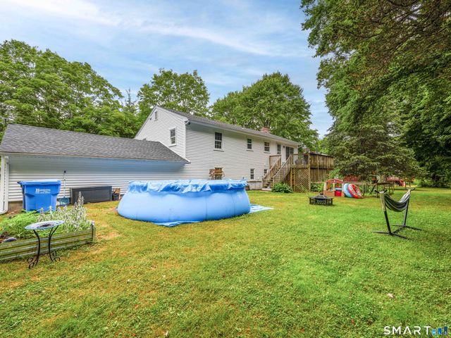 47 Valley Shore Drive, Guilford, CT 06437