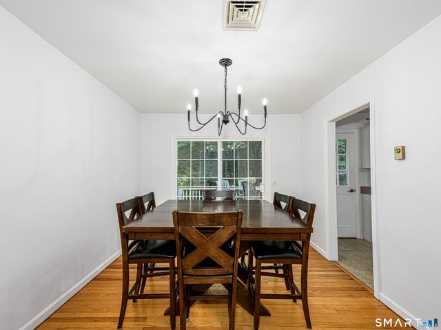 47 Valley Shore Drive, Guilford, CT 06437