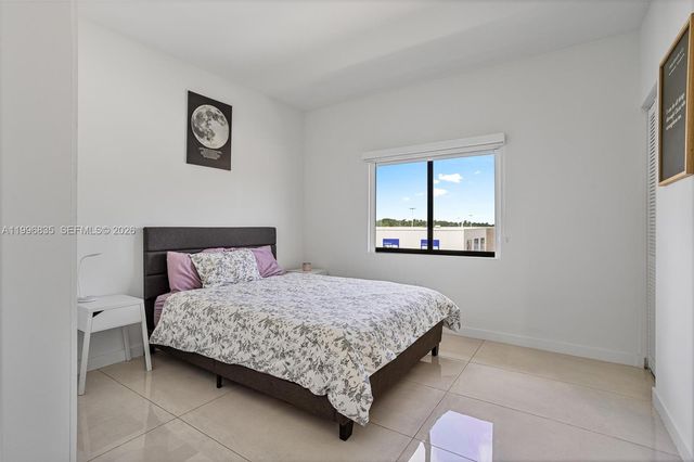 321 NW 13th Pl, Florida City, FL 33034
