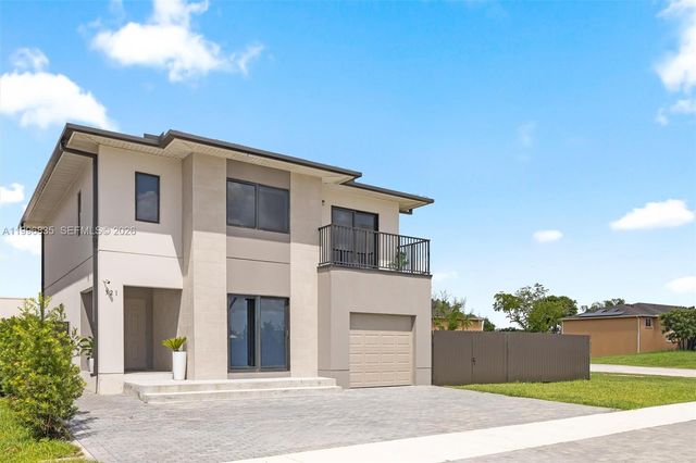 321 NW 13th Pl, Florida City, FL 33034