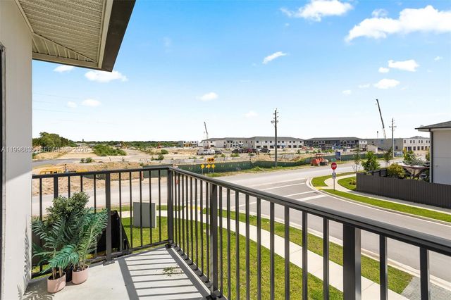 321 NW 13th Pl, Florida City, FL 33034