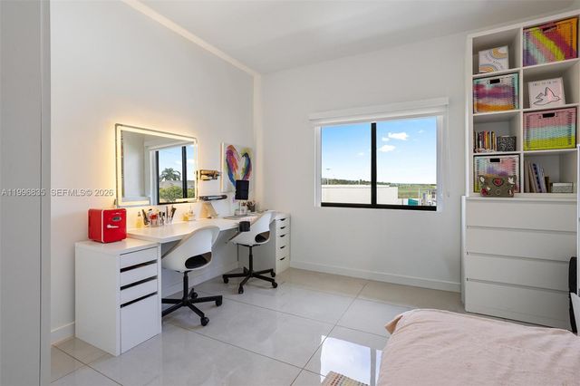 321 NW 13th Pl, Florida City, FL 33034