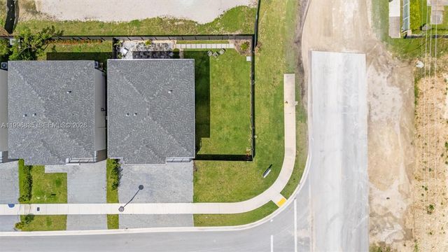 321 NW 13th Pl, Florida City, FL 33034