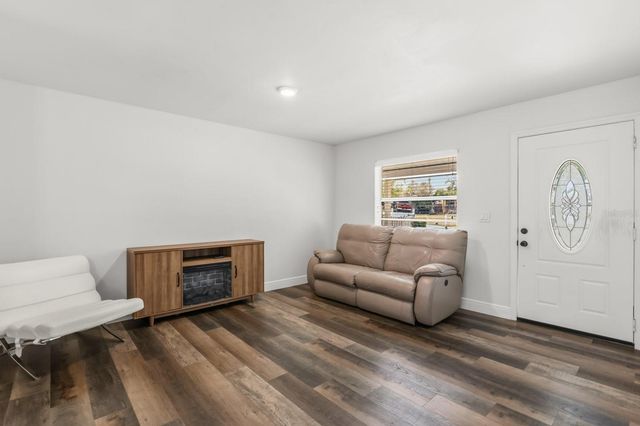 6207 SANSON DRIVE, Apopka, FL 32712