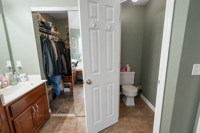 614 Creekfront Dr, Mount Juliet, TN 37122