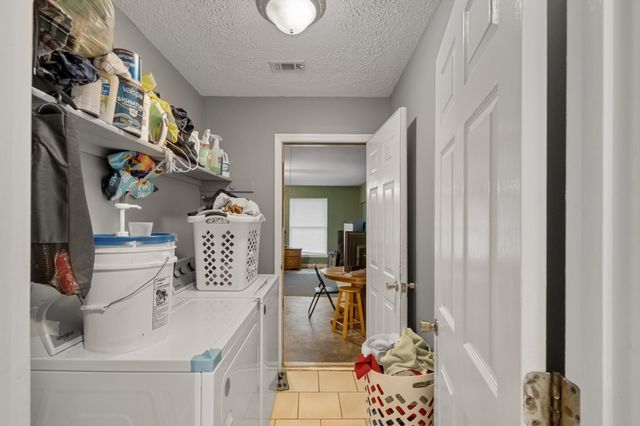 614 Creekfront Dr, Mount Juliet, TN 37122