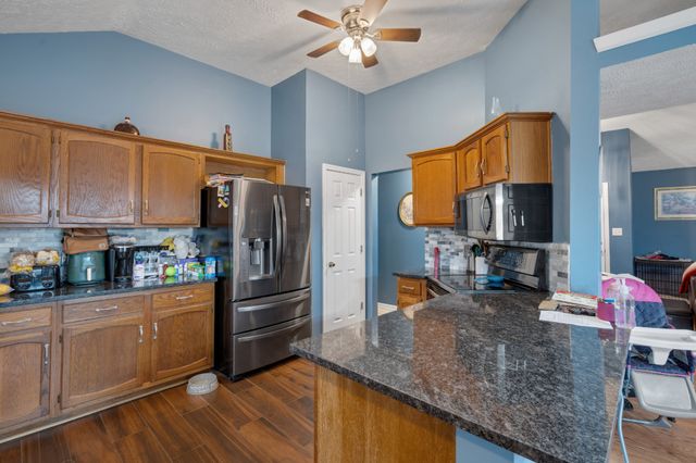 614 Creekfront Dr, Mount Juliet, TN 37122