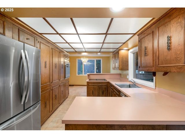 2604 Sw Buckingham Ave, Portland, OR 97201