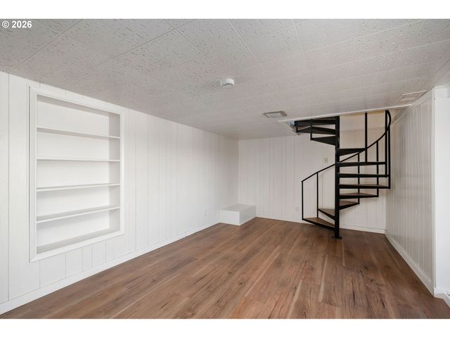 2604 Sw Buckingham Ave, Portland, OR 97201