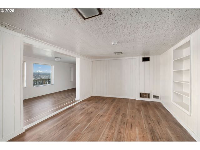 2604 Sw Buckingham Ave, Portland, OR 97201