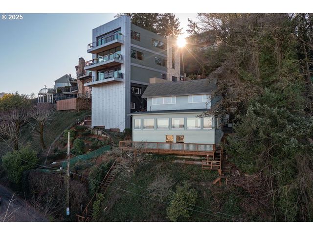 2604 Sw Buckingham Ave, Portland, OR 97201