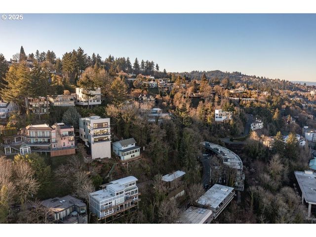 2604 Sw Buckingham Ave, Portland, OR 97201