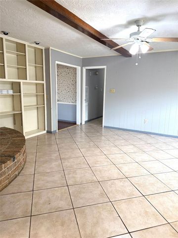 12615 Shannon Hills Drive, Houston, TX 77099