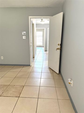 12615 Shannon Hills Drive, Houston, TX 77099