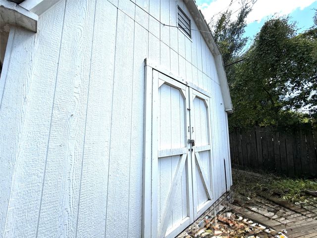 12615 Shannon Hills Drive, Houston, TX 77099