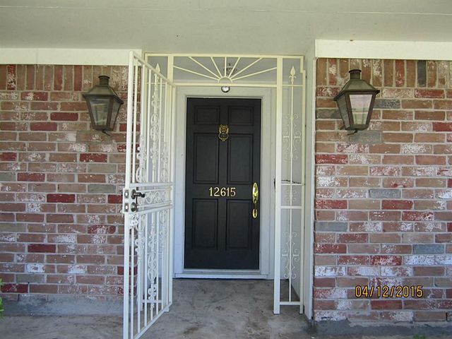 12615 Shannon Hills Drive, Houston, TX 77099
