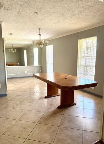 12615 Shannon Hills Drive, Houston, TX 77099