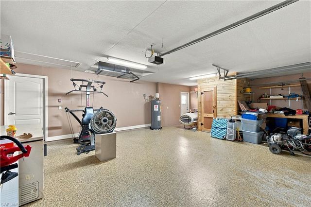 2215 NW 5th ST, Cape Coral, FL 33993