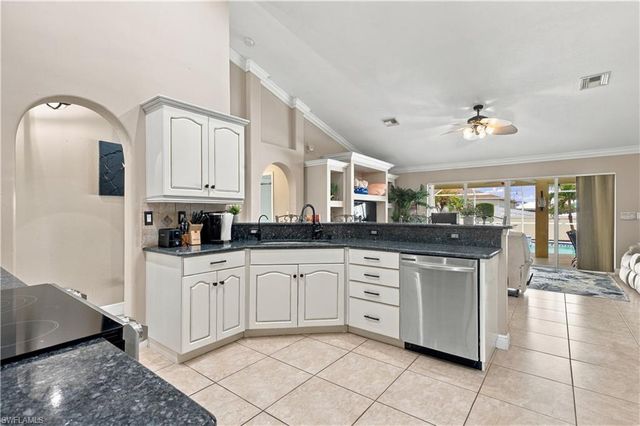 2215 NW 5th ST, Cape Coral, FL 33993