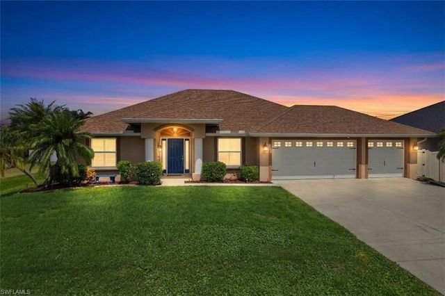 2215 NW 5th ST, Cape Coral, FL 33993