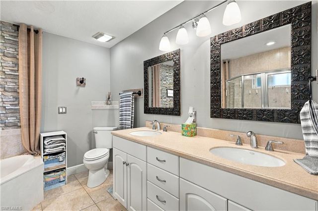2215 NW 5th ST, Cape Coral, FL 33993