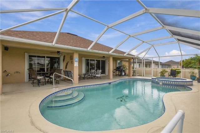 2215 NW 5th ST, Cape Coral, FL 33993