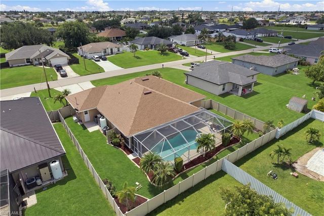 2215 NW 5th ST, Cape Coral, FL 33993