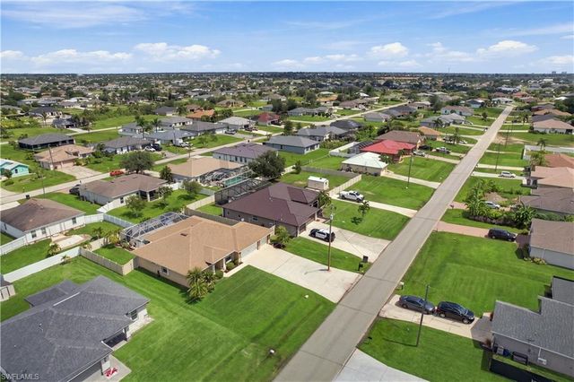 2215 NW 5th ST, Cape Coral, FL 33993