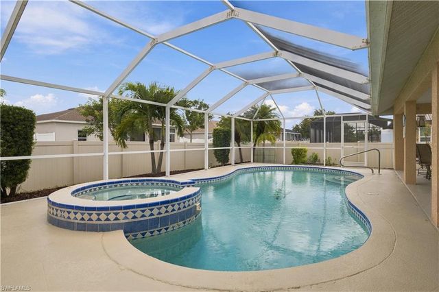2215 NW 5th ST, Cape Coral, FL 33993