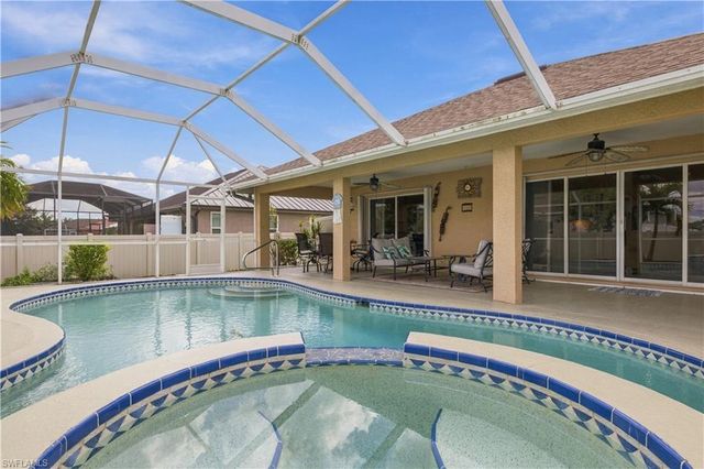 2215 NW 5th ST, Cape Coral, FL 33993