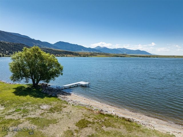 348 Ennis Lake Rd, Ennis, MT 59729