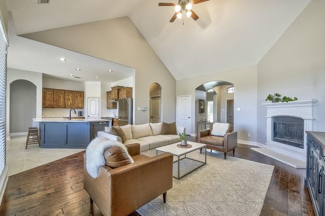 737 Baxter Trail, Fate, TX 75087
