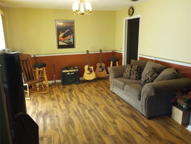 135 ASHLEY LAKE DRIVE, Melrose, FL 32666