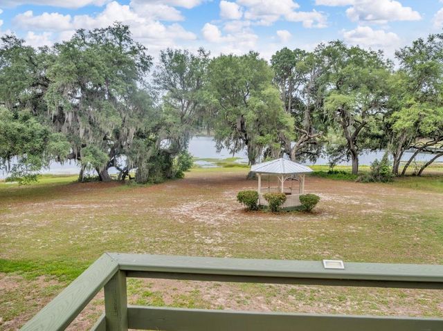 135 ASHLEY LAKE DRIVE, Melrose, FL 32666
