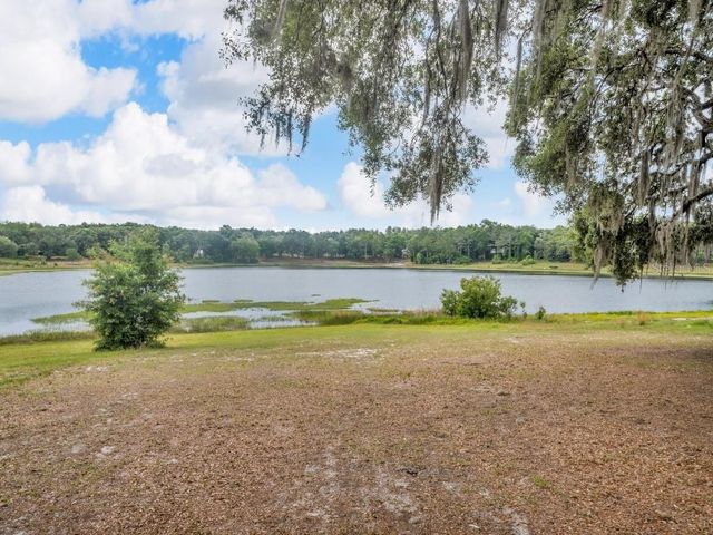 135 ASHLEY LAKE DRIVE, Melrose, FL 32666