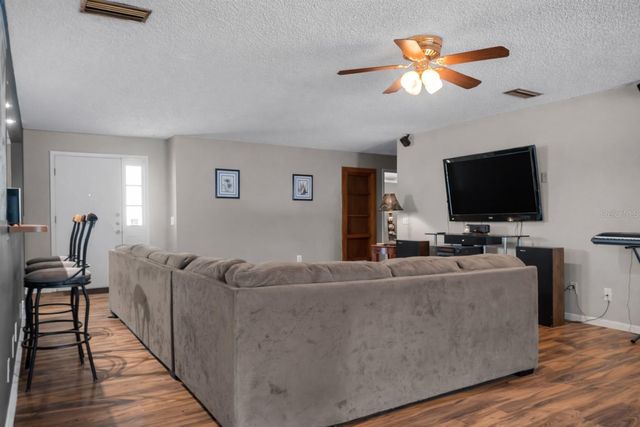135 ASHLEY LAKE DRIVE, Melrose, FL 32666