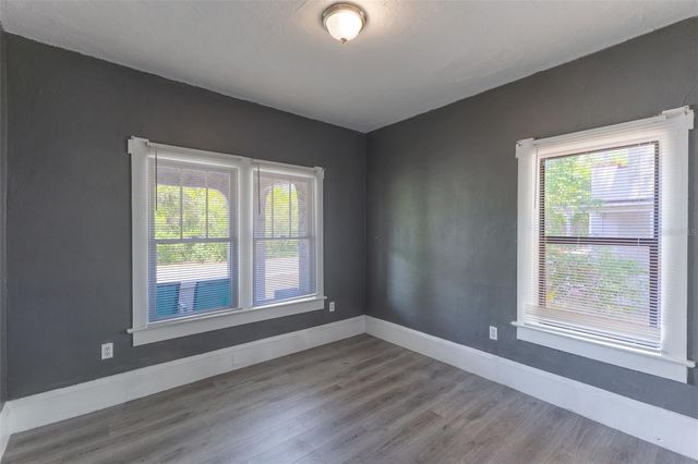 735 N CLARA AVENUE, Deland, FL 32720