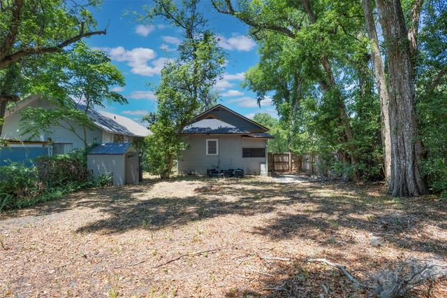 735 N CLARA AVENUE, Deland, FL 32720