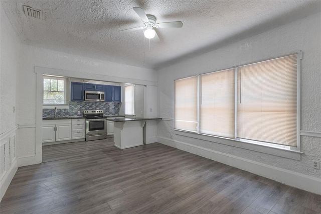 735 N CLARA AVENUE, Deland, FL 32720