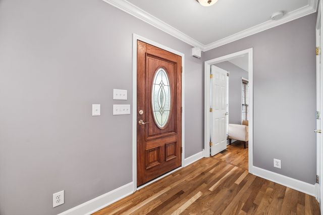 8590 Poplar Grove Rd, Mc Ewen, TN 37101