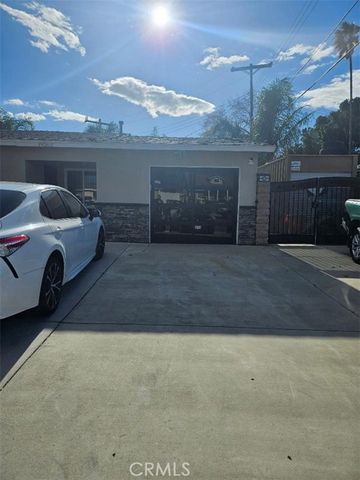 19263 Easton, Rialto, CA 92376