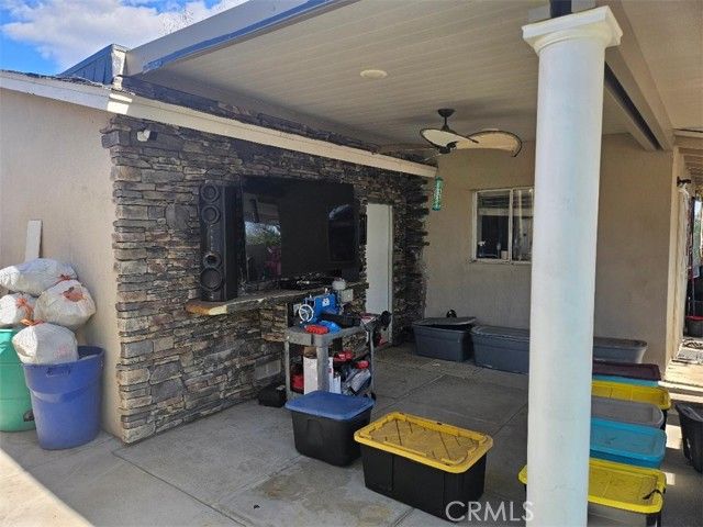 19263 Easton, Rialto, CA 92376