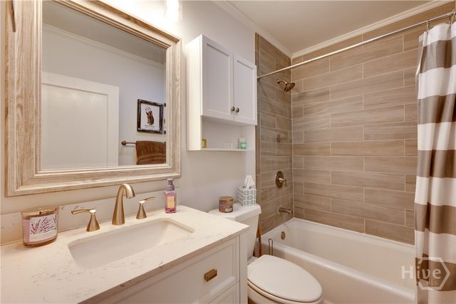429 Columbus Drive, Savannah, GA 31405
