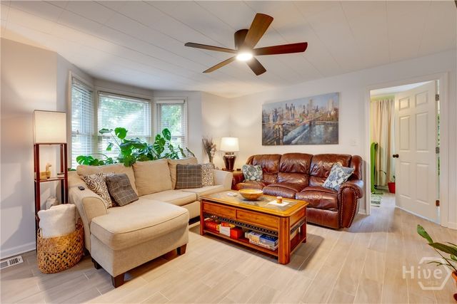 429 Columbus Drive, Savannah, GA 31405
