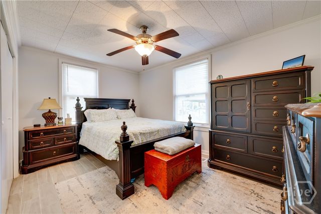 429 Columbus Drive, Savannah, GA 31405
